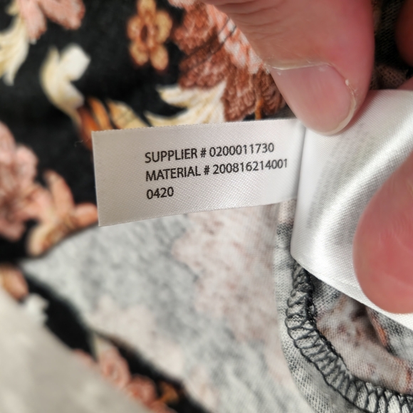 Lauren Ralph Lauren Top Floral Women’s Size XL Linen Blend Black Pink Ruffles - Picture 10 of 10